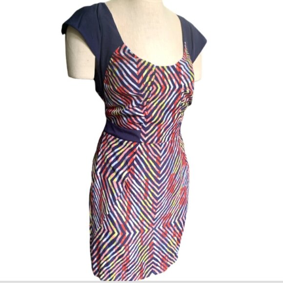 BCBGeneration Dress Multicolor Geometric Print Cap Sleeve Cutout Back Sz 10 #48i - Picture 3 of 9